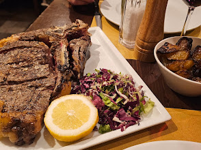 Bistecca alla fiorentina cotta all'Osteria La Sosta di Violante Siena